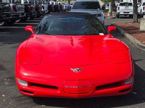 Used 2003 Chevrolet Corvette Convertible RWD image 2