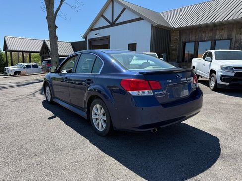 Used 2010 Subaru Legacy 2.5i Premium image 3