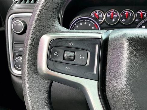 Used 2020 Chevrolet Silverado 1500 LT RWD image 20