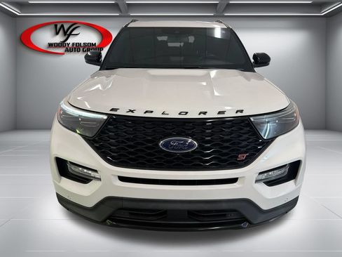 Used 2022 Ford Explorer ST w/ Equipment Group 401A AWD/4WD image 2