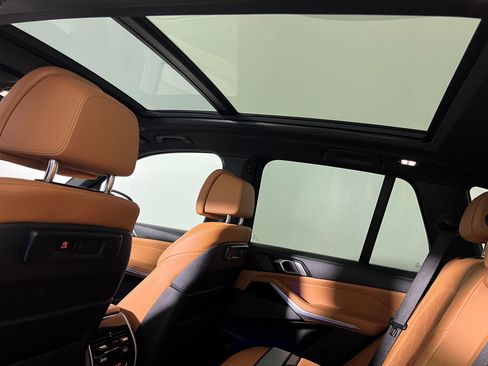 Used 2023 BMW X5 M50i w/ Climate Comfort Package image 34