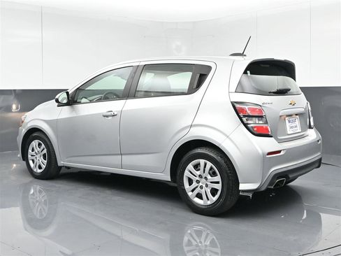Used 2020 Chevrolet Sonic LT FWD image 7