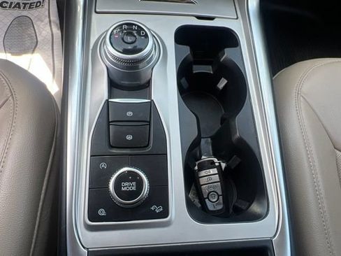 Certified 2023 Ford Explorer Limited w/ Equipment Group 301A AWD/4WD image 34