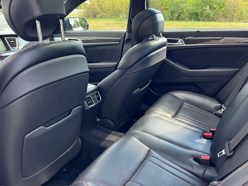 Used 2018 Genesis G80 3.3T Sport image 12