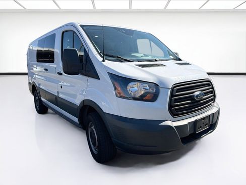 Used 2018 Ford Transit 350 130 Low Roof RWD image 3