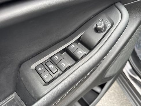 Used 2023 Jeep Grand Cherokee Altitude image 26