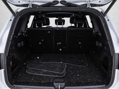 Certified 2021 Mercedes-Benz GLB 250 4MATIC image 21