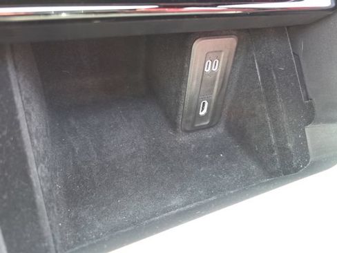 Used 2024 Jeep Wagoneer Launch Edition AWD/4WD image 23