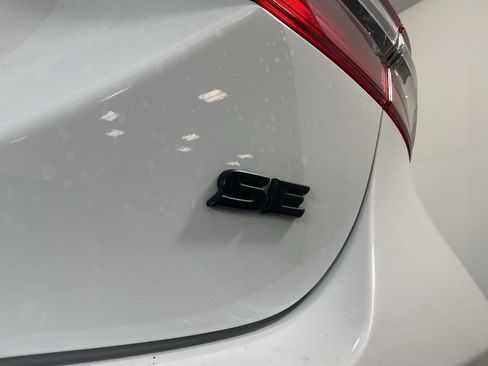 Used 2023 Toyota Camry SE image 32