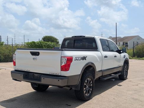 Used 2017 Nissan Titan PRO-4X AWD/4WD image 5