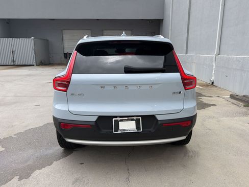 Used 2024 Volvo XC40 B5 Ultimate w/ Protection Package Premier AWD/4WD image 10