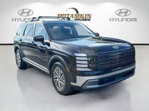 Certified 2026 Hyundai Palisade SEL Premium FWD image 3