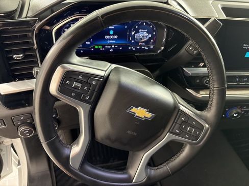 Used 2025 Chevrolet Silverado 2500 LT w/ Convenience Package AWD/4WD image 29