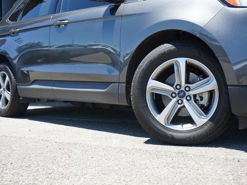 Used 2019 Ford Edge SEL w/ Equipment Group 201A FWD image 10