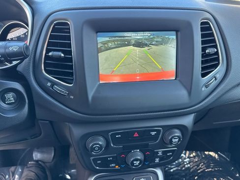 Used 2020 Jeep Compass Sport AWD/4WD image 31