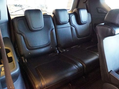 Used 2025 Nissan Armada PRO-4X w/ Pro-4X Premium Package image 10