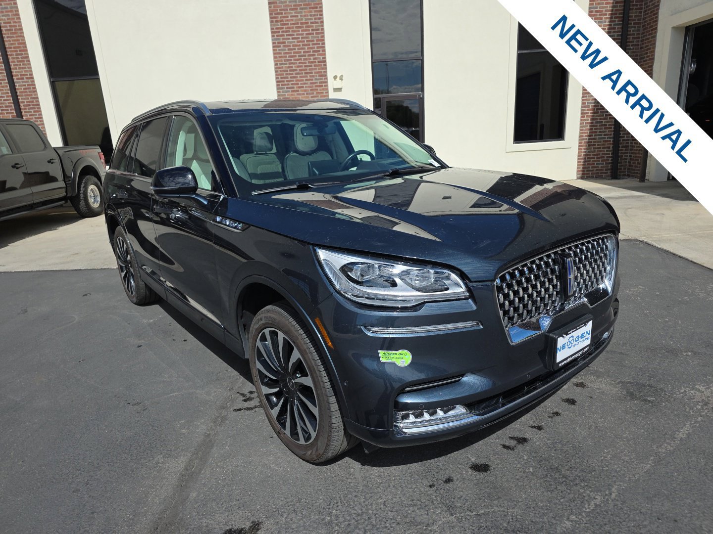 Used 2023 Lincoln Aviator Black Label Grand Touring AWD/4WD image 1