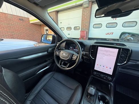 Used 2024 Ford Ranger Lariat w/ FX4 Off-Road Package AWD/4WD image 28