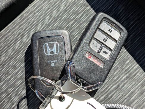 Used 2022 Honda Pilot Touring image 36