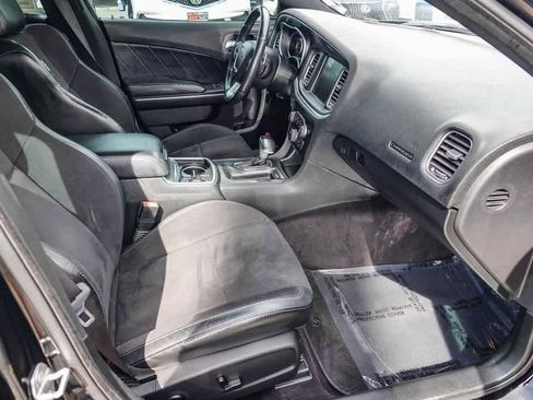 Used 2016 Dodge Charger R/T Scat Pack w/ Beats Audio Group image 15