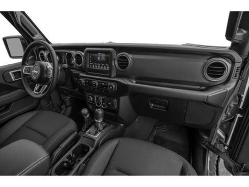 Used 2019 Jeep Wrangler Unlimited Sahara image 18