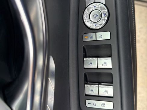 Certified 2025 Genesis GV80 2.5T Standard image 18