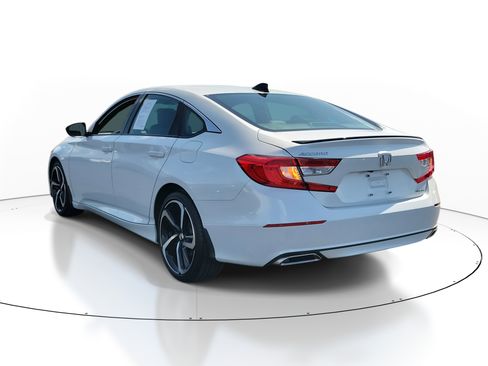 Used 2022 Honda Accord Sport image 3