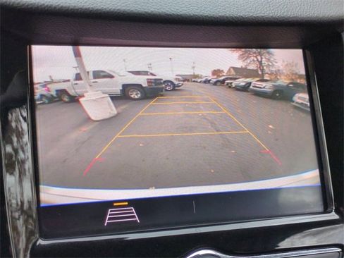 Certified 2022 Chevrolet Trax LT w/ Sport Edition image 15