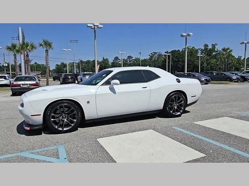 Used 2023 Dodge Challenger R/T Scat Pack w/ Plus Package RWD image 22