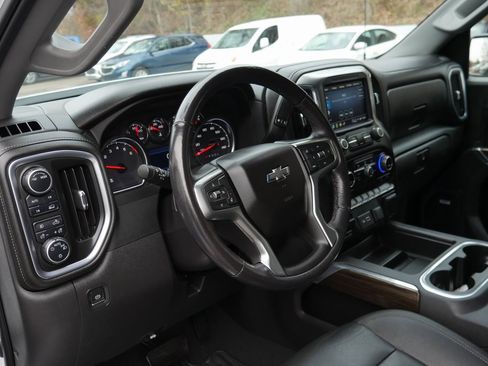 Used 2022 Chevrolet Silverado 1500 RST w/ LPO, Blackout Package image 10