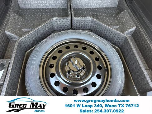 Used 2018 Ford Edge Titanium w/ Equipment Group 301A FWD image 27