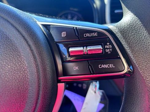 Used 2020 Kia Sportage LX image 18