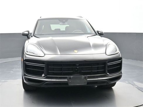 Used 2023 Porsche Cayenne Turbo image 25