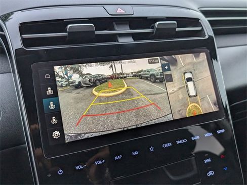 Used 2022 Hyundai Tucson Limited image 18