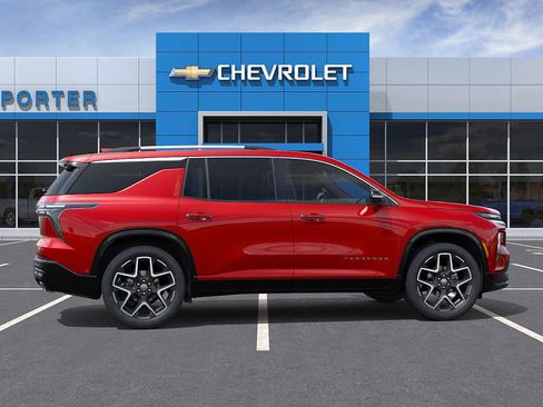 New 2025 Chevrolet Traverse High Country image 5
