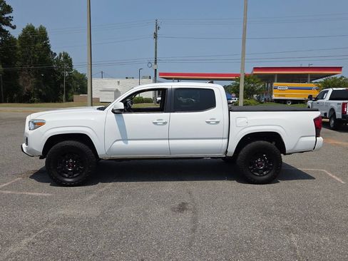 Used 2019 Toyota Tacoma SR w/ SR Convenience Package RWD image 2