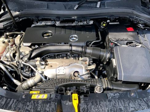 Certified 2023 Mercedes-Benz GLA 250 4MATIC image 32