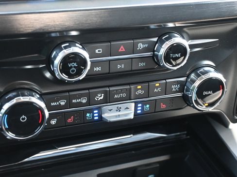 New 2026 Ford F250 Lariat w/ Chrome Package AWD/4WD image 28