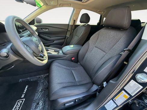 Used 2024 Honda Accord EX image 10