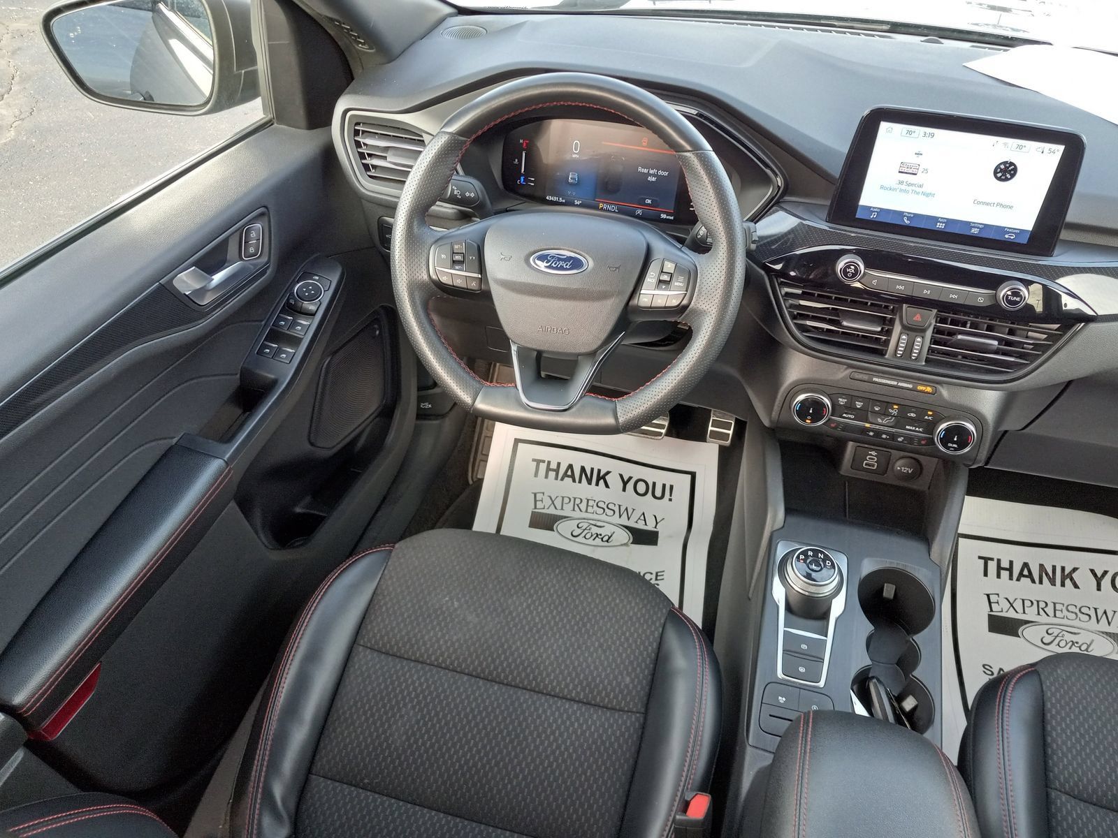 Used 2024 Ford Escape ST-Line w/ Cold Weather Package FWD image 16