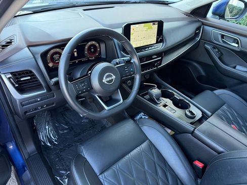 Certified 2023 Nissan Rogue Platinum image 11