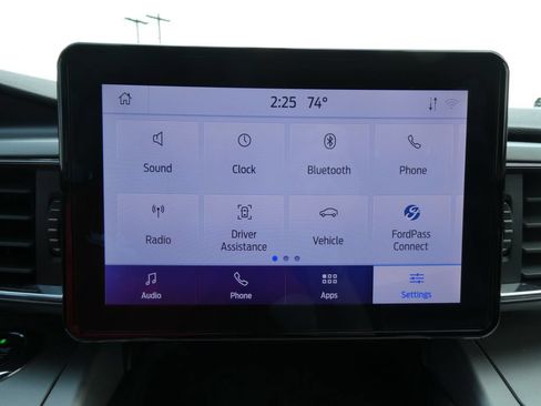 Used 2021 Ford Explorer XLT w/ Equipment Group 202A AWD/4WD image 32