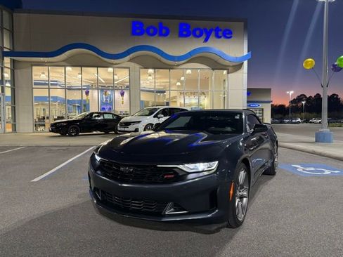 Used 2019 Chevrolet Camaro LT w/ RS Package image 4