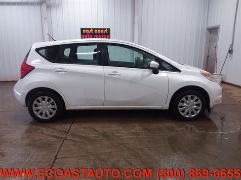 Used 2015 Nissan Versa Note SV image 2