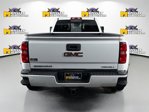 Used 2019 GMC Sierra 3500 Denali image 6