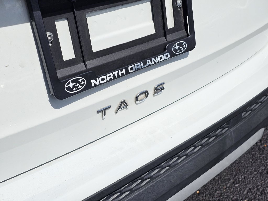 Used 2022 Volkswagen Taos SE FWD image 8