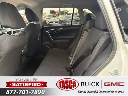 Used 2023 Toyota RAV4 LE FWD image 16