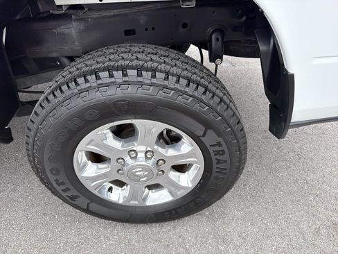 Used 2024 RAM 2500 Big Horn AWD/4WD image 11