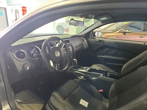 Used 2014 Ford Mustang Coupe RWD image 4