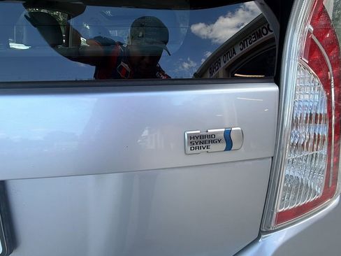 Used 2012 Toyota Prius Four w/ Deluxe Solar Roof Pkg FWD image 35